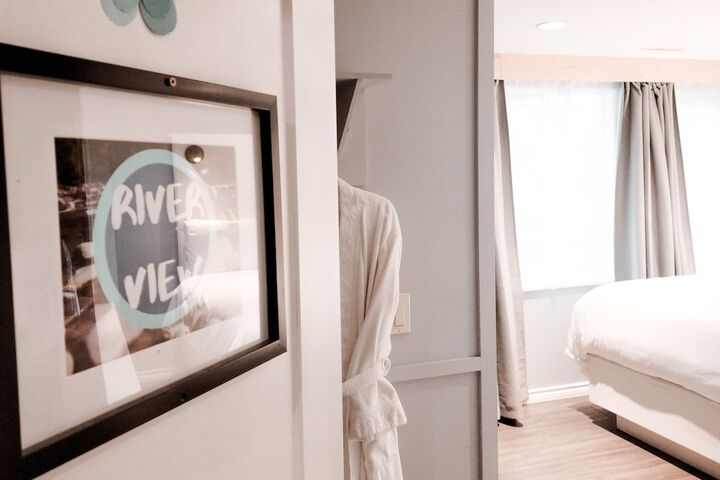 Room 114 of 190