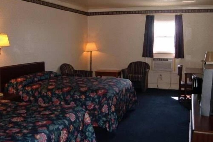 Room 7 of 11