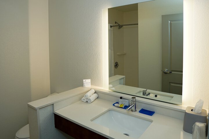 Room 30 of 56
