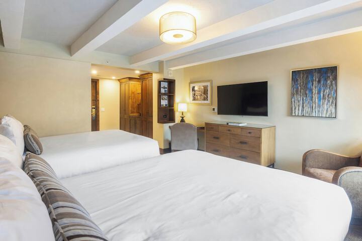 The Lodge at Vail a RockResort by Vail Resorts
