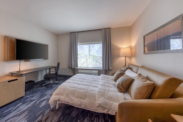 Room 30 of 42