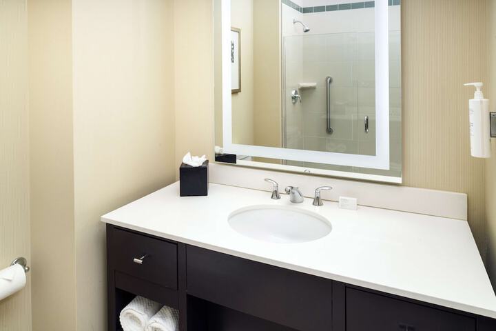 Room 10 of 47