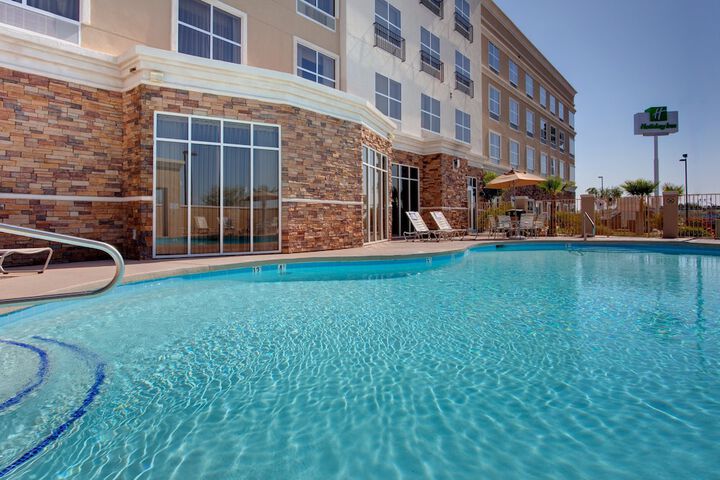 Pool 11 of 46