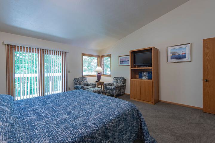 Room 18 of 48