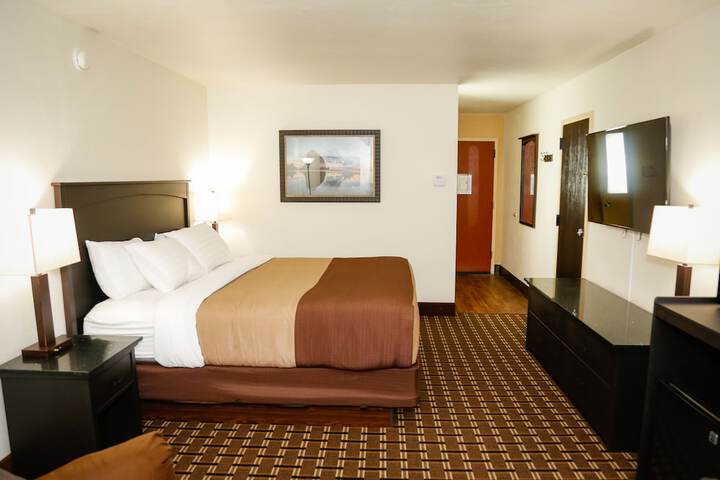 Room 10 of 36