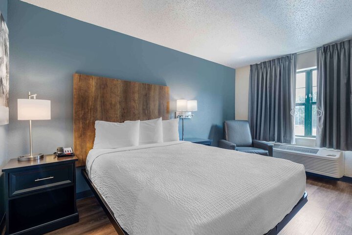 Room 17 of 20