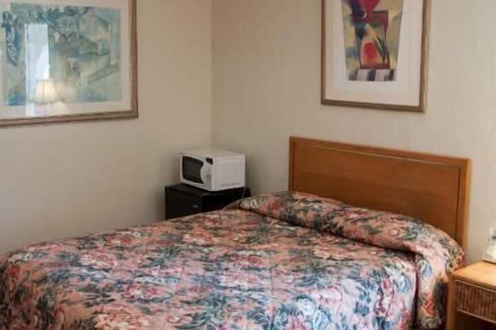 Room 15 of 34