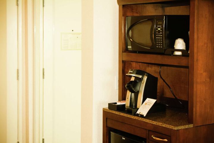 Room 17 of 53