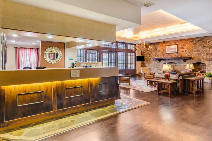 Hotel Interior 17 of 41