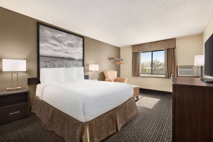 Room 20 of 35