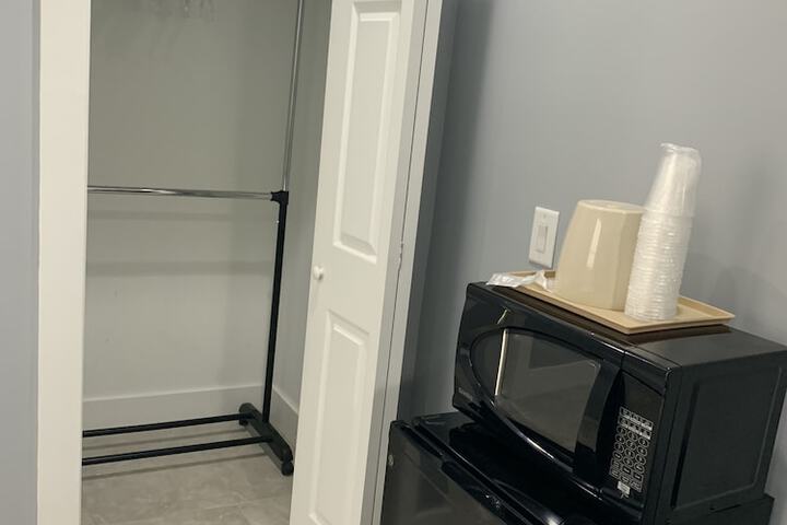 Room 27 of 39