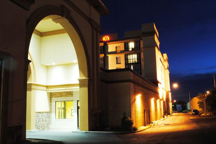 Hotel 4 of 28