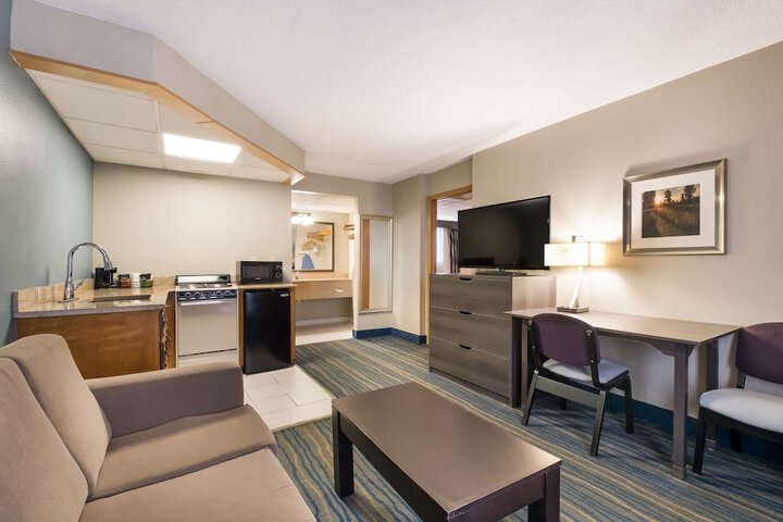 Room 9 of 31
