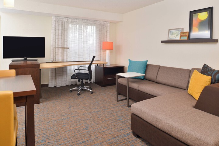 Room 17 of 46