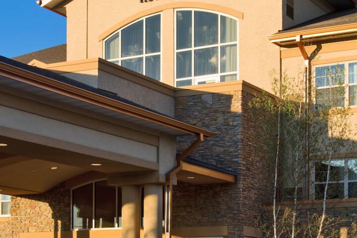 Clubhouse Hotel & Suites Pierre