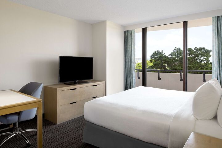 Room 14 of 71