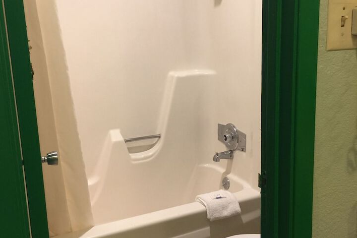 Room 16 of 29