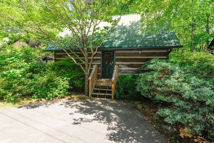 Dancing Bear Lodge