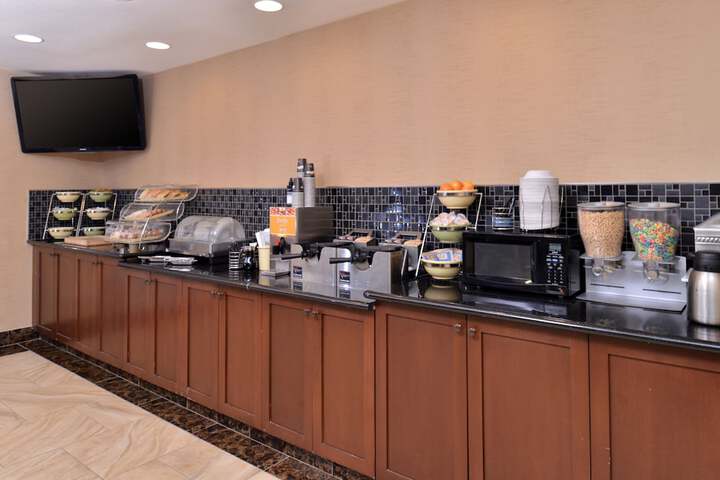 Breakfast/Coffee Service 35 of 42