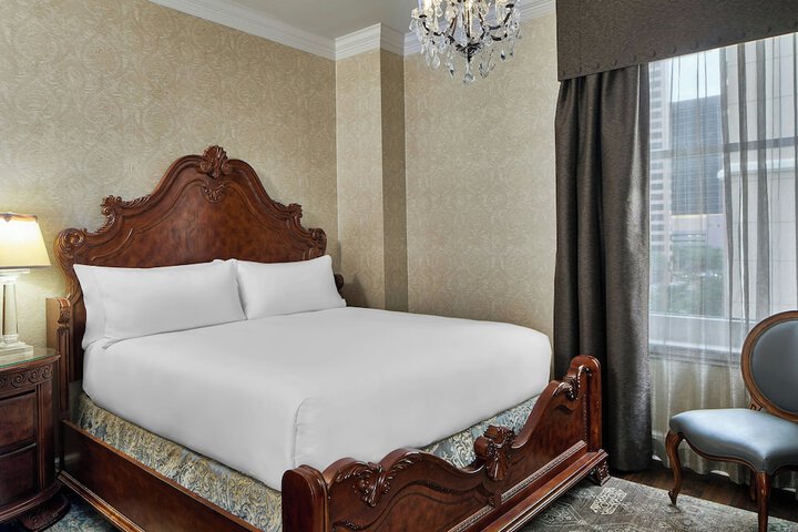 Room 108 of 212
