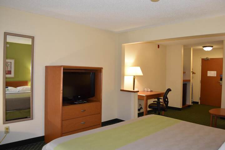 Room 43 of 53