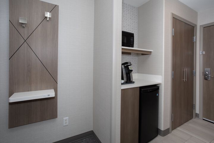 Room 44 of 69