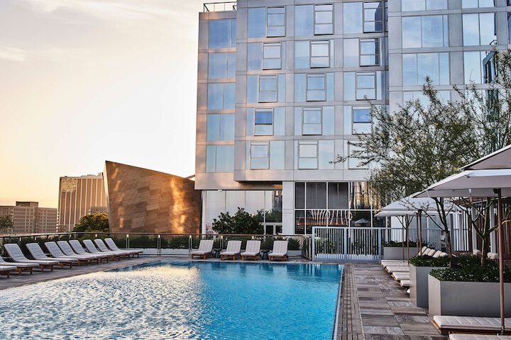 Pool 19 of 274