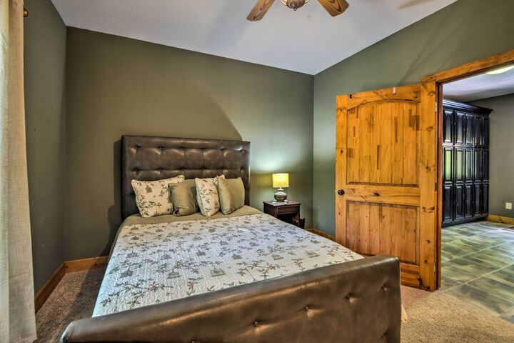 Tryon House w / Hot Tub - Near Equestrian Centers!