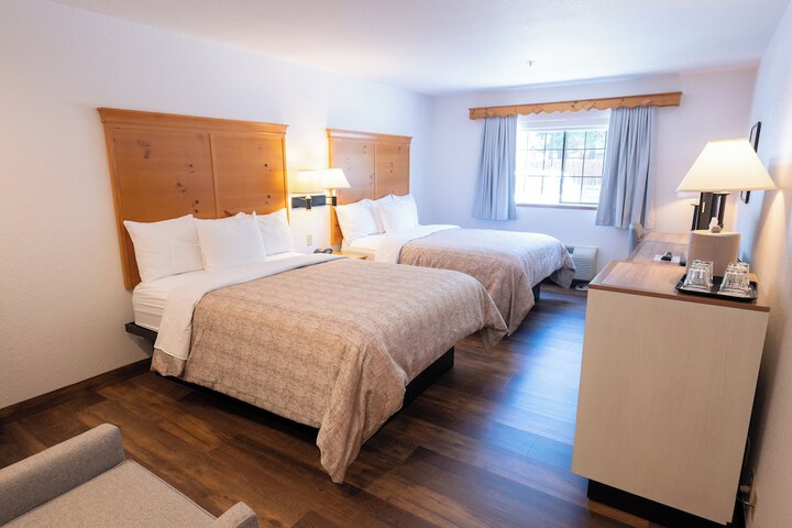 Icicle Village Resort