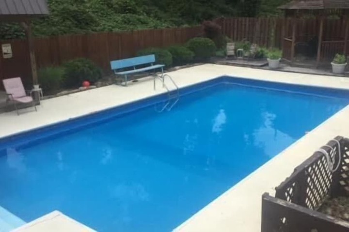 Pool 4 of 34