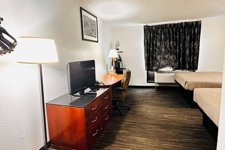 Room 20 of 34