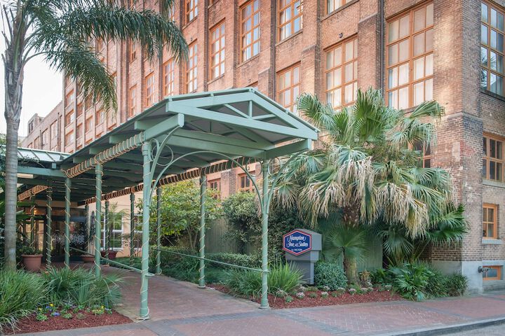 Hotel 2 of 97