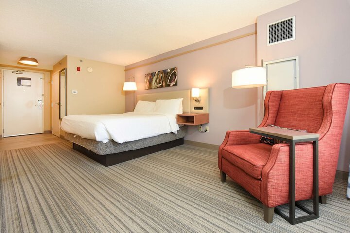 Room 34 of 79