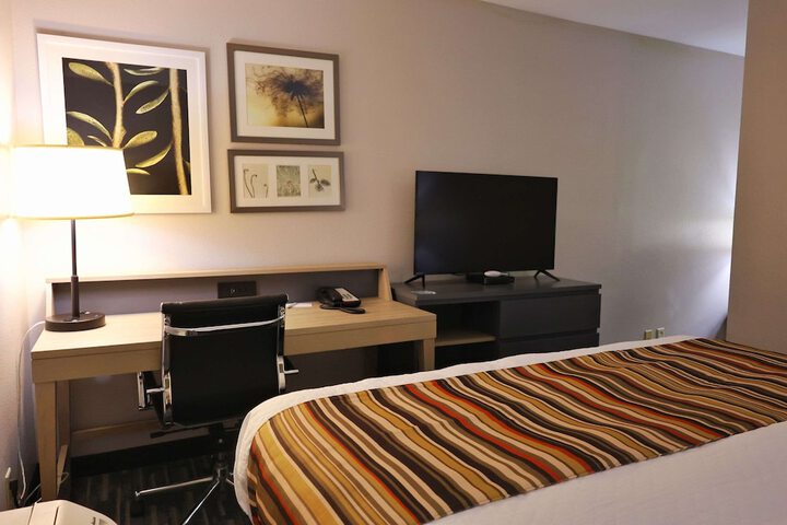 Country Inn & Suites by Radisson Sparta, WI
