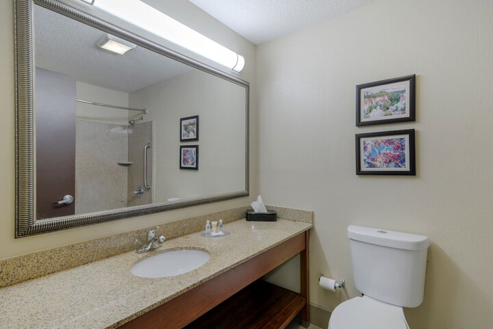 Room 18 of 24