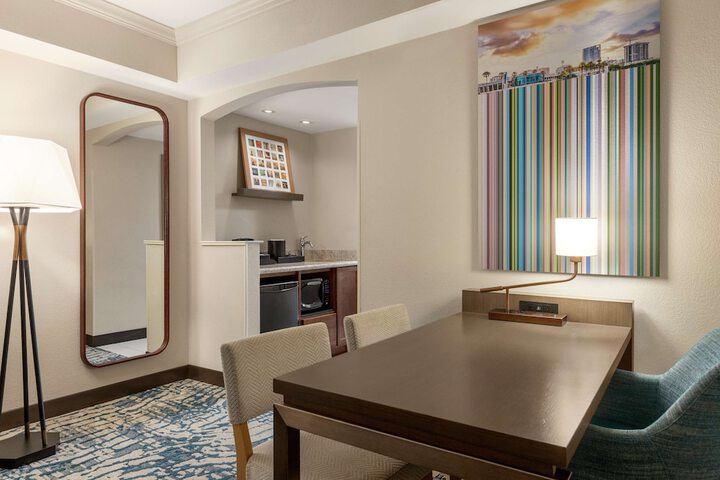 Room 76 of 108