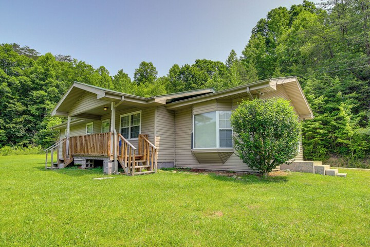 Huntsville Vacation Rental w / Fire Pit