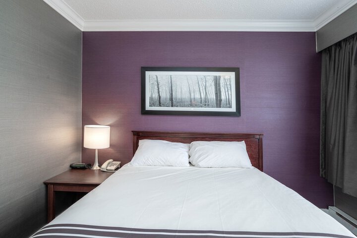 Room 18 of 47
