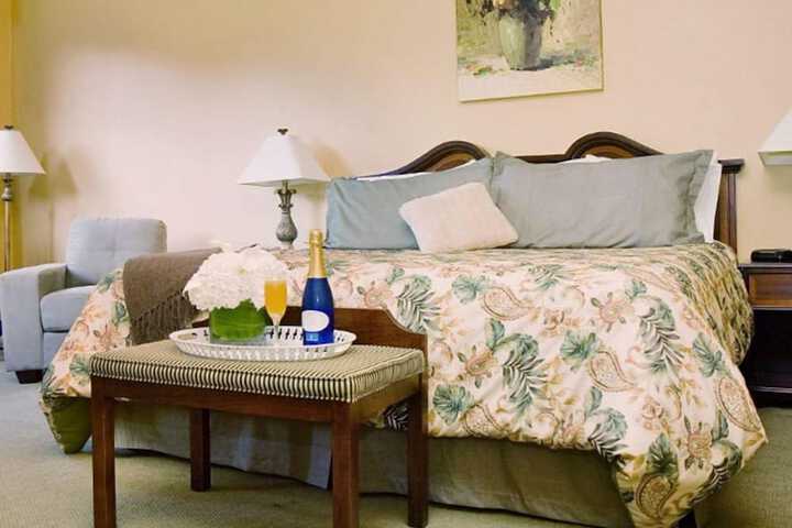 Room 10 of 23