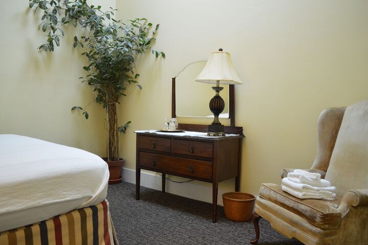 Room 40 of 48