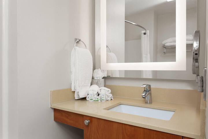 Hawthorn Extended Stay by Wyndham Naples