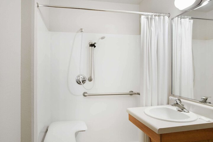 Room 18 of 20