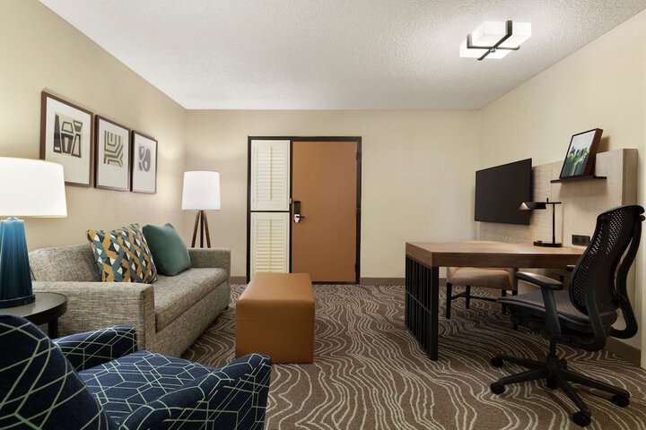 Room 19 of 44