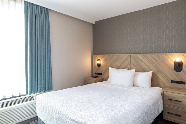Room 21 of 47