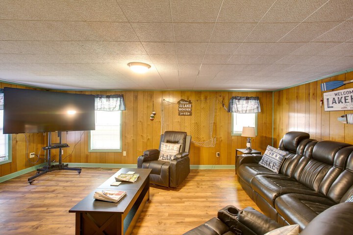 Burkesville Vacation Rental - 5 Mi to the Lake!