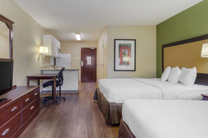 Room 14 of 23