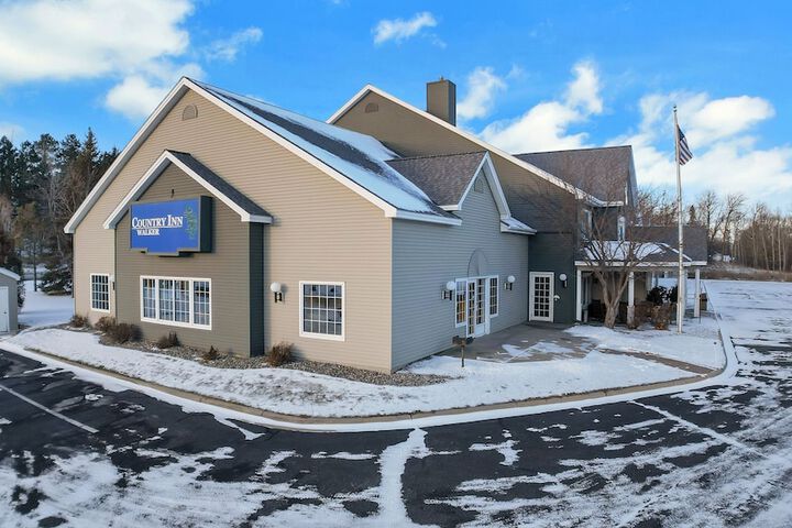 Country Inn Walker
