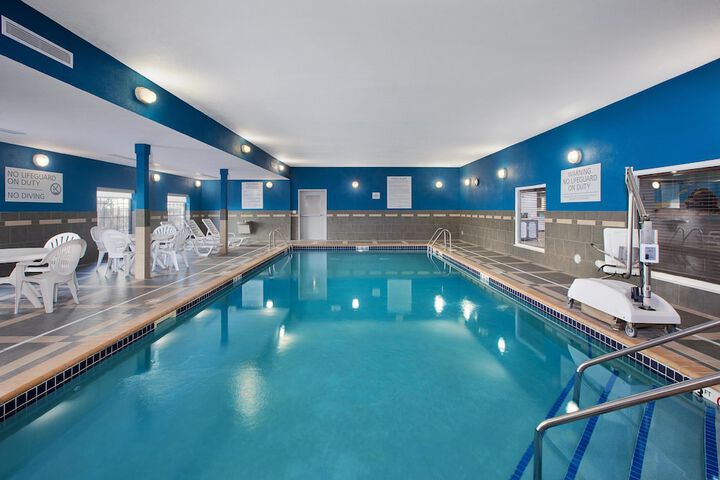 Hampton Inn & Suites St. Cloud MN