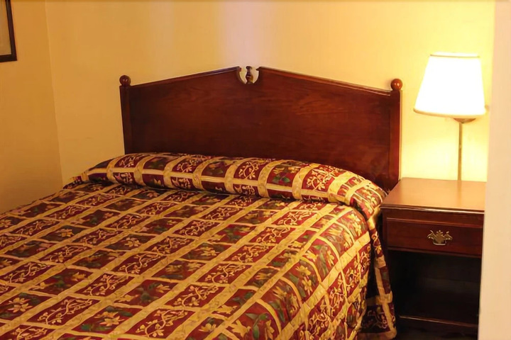 JAYES TIMBERLANE RESORT
