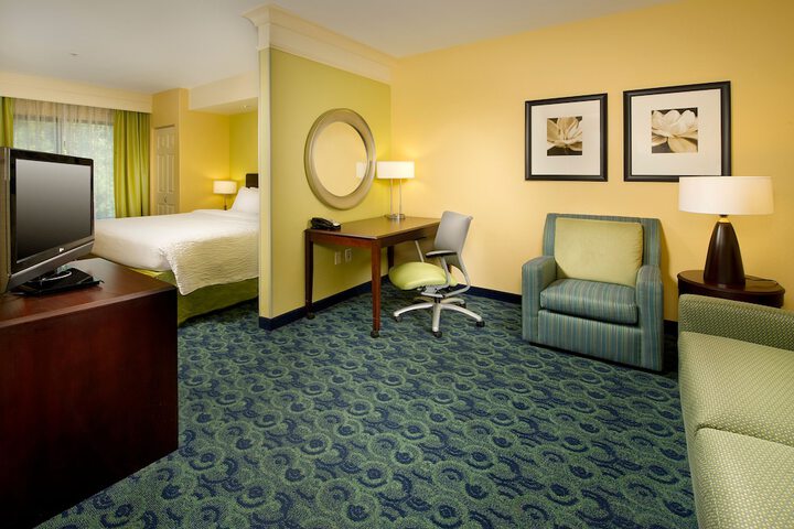 Room 15 of 35